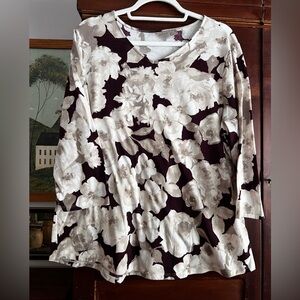 Chico’s floral print 3/4 sleeve top size 3 (XL/16)